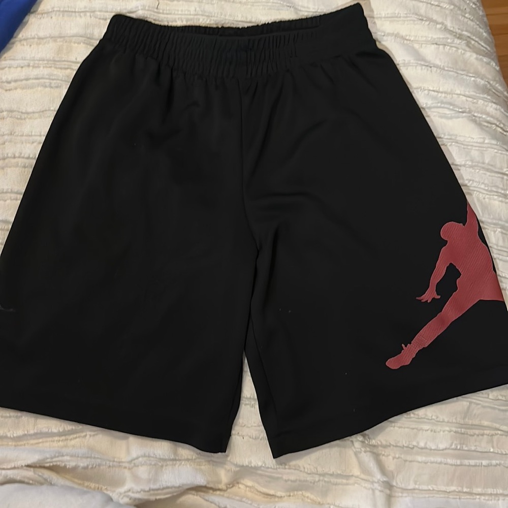 #JORDAN Basketball Shorts, Black with Red Jordan Air Symbol, Boys, Size M